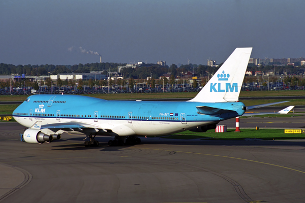 KLM BOEING 747 400SCD AMS RF 1777 34.jpg