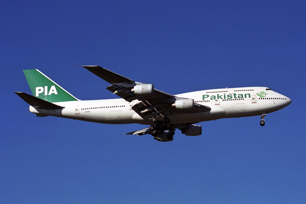 PAKISTAN BOEING 747 300 LHR RF 1780 28.jpg