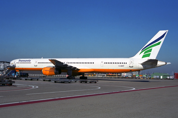 TRANSAVIA BOEING 757 300 AMS RF 1776 31.jpg