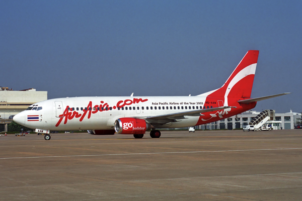 AIR ASIA COM BOEING 737 300 MFM RF 1906 6.jpg