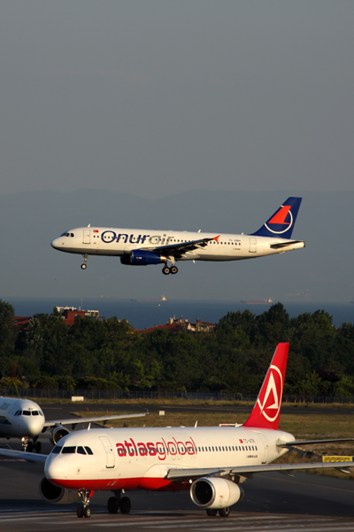 ATLAS GLOBAL ONUR AIR AIRCRAFT IST RF 5K5A3354.jpg