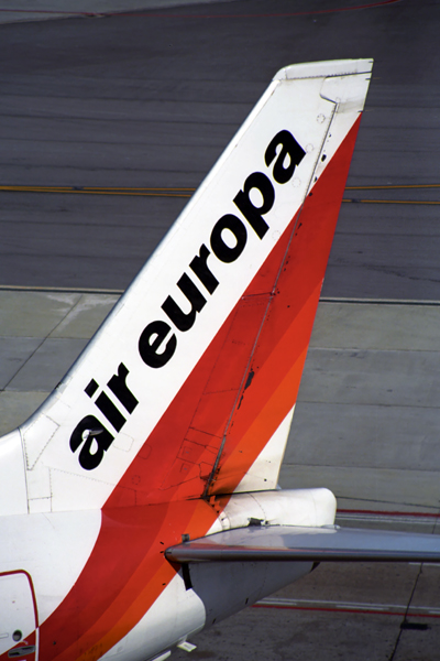 AIR EUROPA BOEING 737 300 MAD RF 1169 27.jpg