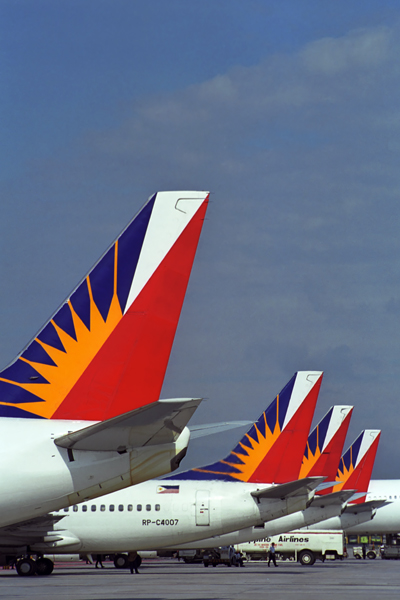 PHILIPPINES AIRLINES AIRCRAFT MNL RF 1445 33.jpg