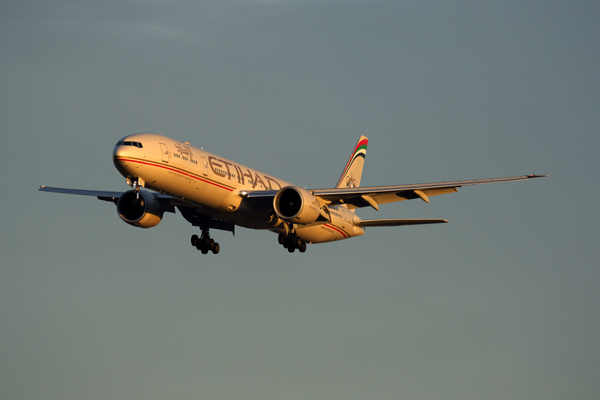 ETIHAD BOEING 777 300ER MEL RF 5K5A9027.jpg