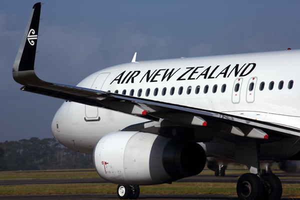 AIR NEW ZEALAND AIRBUS A320 AKL RF 5K5A9308.jpg