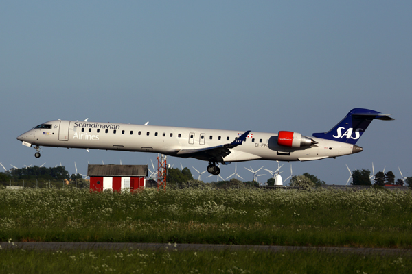 SAS_CANADIAR_CRJ_CPH_RF_5K5A9873.jpg