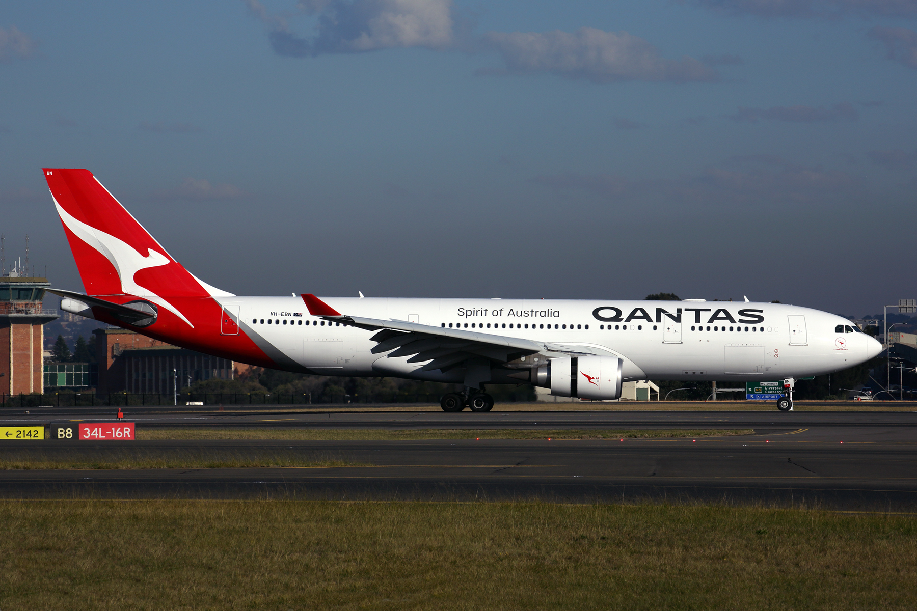 QANTAS_AIRBUS_A330_200_SYD_RF_5K5A1554.jpg