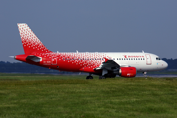 ROSSIYA_AIRBUS_A319_LGW_RF_5K5A0217.jpg