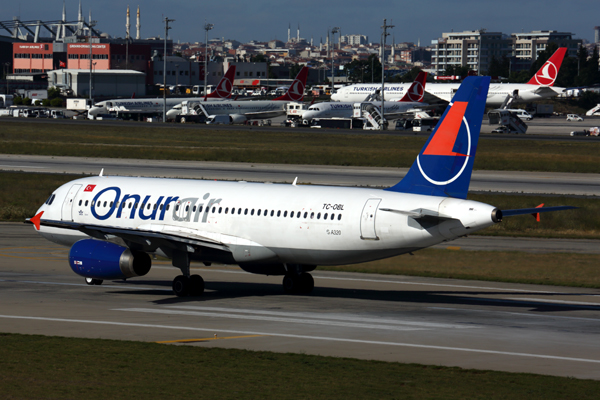 ONUR_AIR_AIRBUS_A320_IST_RF_5K5A0765.jpg