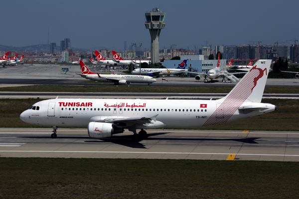 TUNISAIR_AIRBUS_A320_IST_RF_5K5A0680.jpg