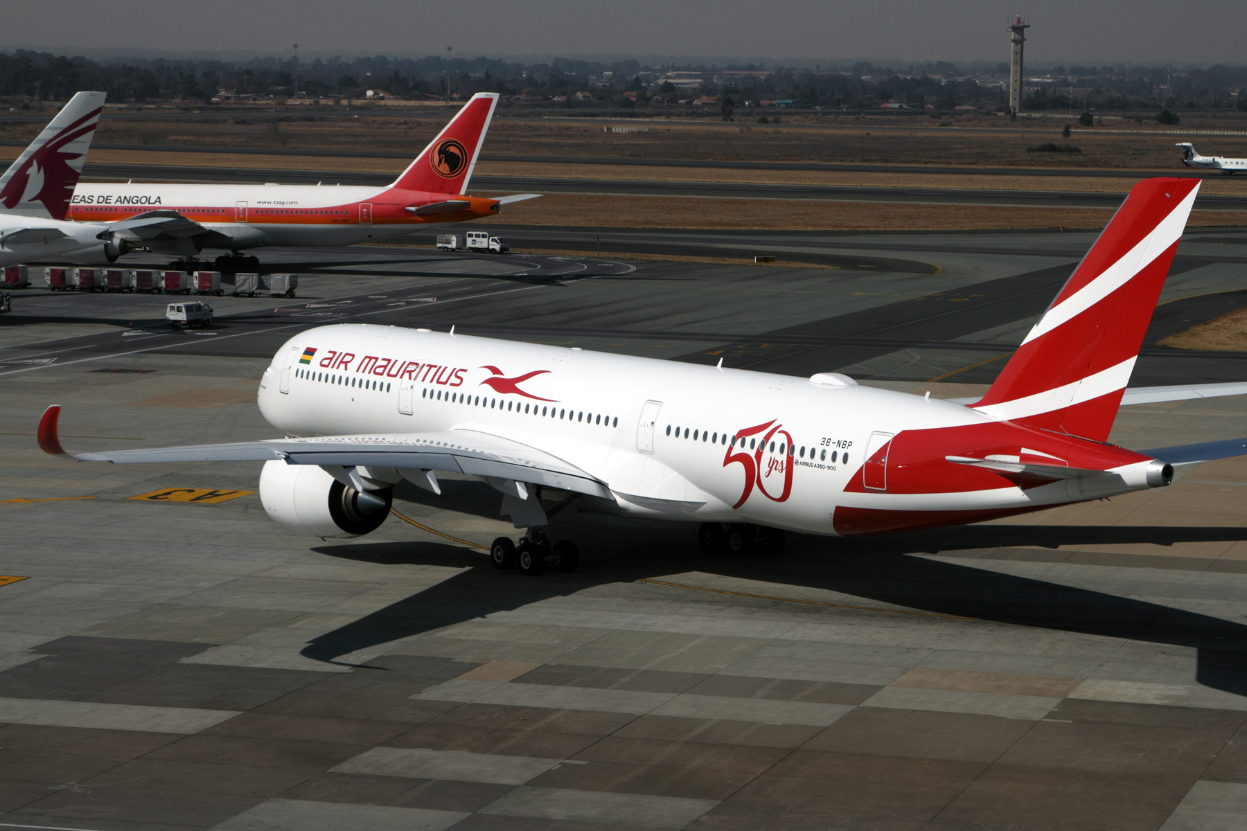 AIR_MAURITIUS_AIRBUS_A350_900_JNB_RF_IMG_8859.jpg