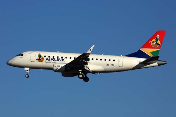 AIRLINK_EMBRAER_170_JNB_RF_5K5A1996.jpg