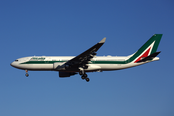 ALITALIA_AIRBUS_A330_200_JNB_RF_5K5A1991.jpg