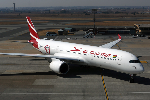 AIR_MAURITIUS_AIRBUS_A350_900_JNB_RF_5K5A2238.jpg