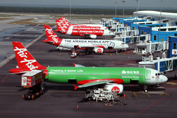 AIR_ASIA_AIRCRAFT_KUL_RF_IMG_8785.jpg