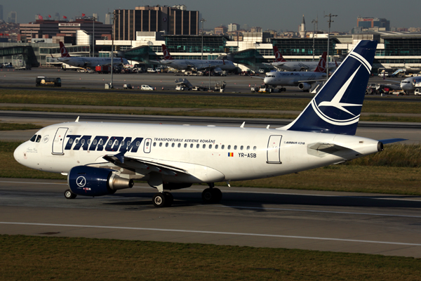 TAROM_AIRBUS_A318_IST_RF_5K5A0581.jpg