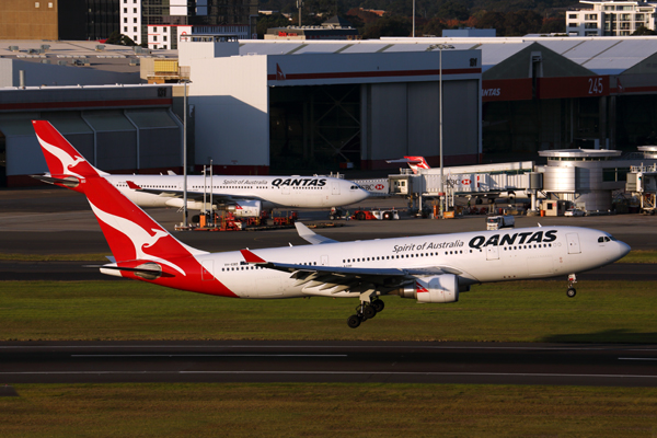 QANTAS_AIRBUS_A330_200_SYD_RF_5K5A9649.jpg