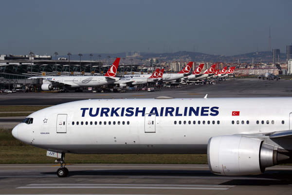 TURKISH_AIRLINES_BOEING_777_300ER_IST_RF_5K5A0440.jpg