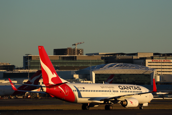 QANTAS_BOEING_737_800_SYD_RF_5K5A9673.jpg