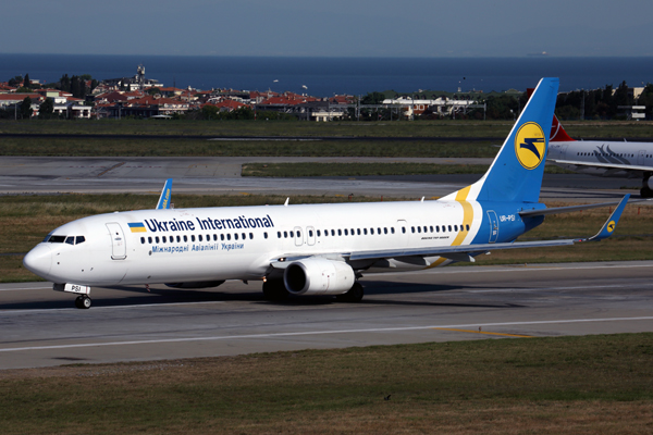 UKRAINE_INTERNATIONAL_BOEING_737_900ER_IST_RF_5K5A0409.jpg