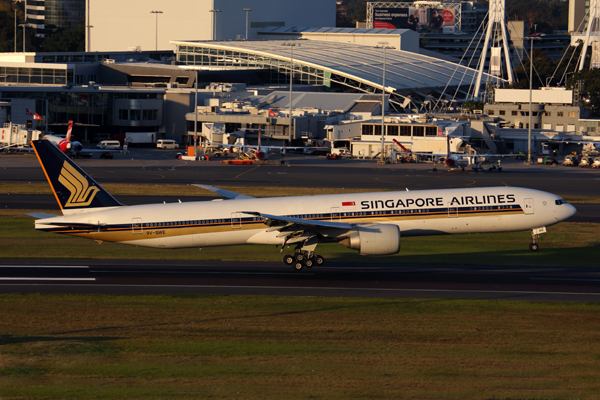 SINGAPORE_AIRLINES_BOEING_777_300ER_SYD_RF_5K5A9662.jpg