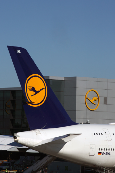 LUFTHANSA_AIRBUS_A380_FRA_RF_5K5A1159.jpg