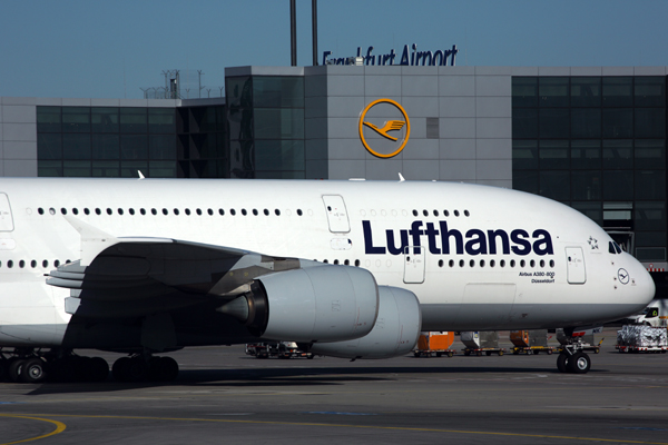 LUFTHANSA_AIRBUS_A380_FRA_RF_5K5A1166.jpg