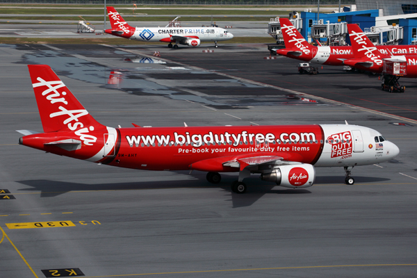 AIR_ASIA_AIRBUS_A320_KUL_RF_5K5A1422.jpg