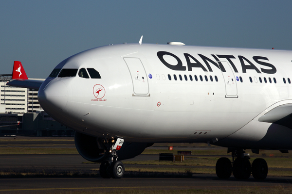 QANTAS_AIRBUS_A330_200_SYD_RF_5K5A2931.jpg