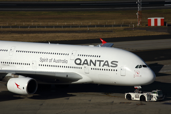 QANTAS_AIRBUS_A380_SYD_RF_5K5A3009.jpg