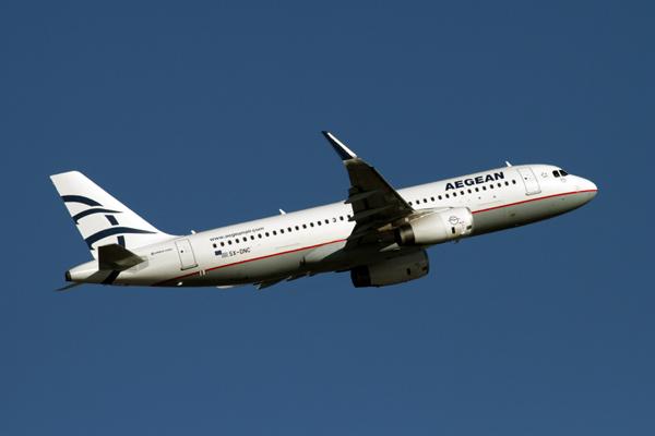 AEGEAN_AIRBUS_A320_ATH_RF_IMG_8688.jpg