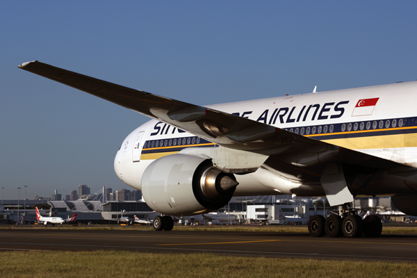 SINGAPORE_AIRLINES_BOEING_777_200_SYD_RF_5K5A1482.jpg
