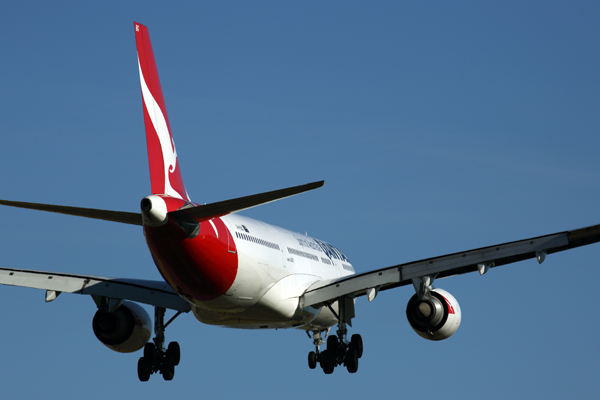 QANTAS_AIRBUS_A330_200_SYD_RF_5K5A2964.jpg