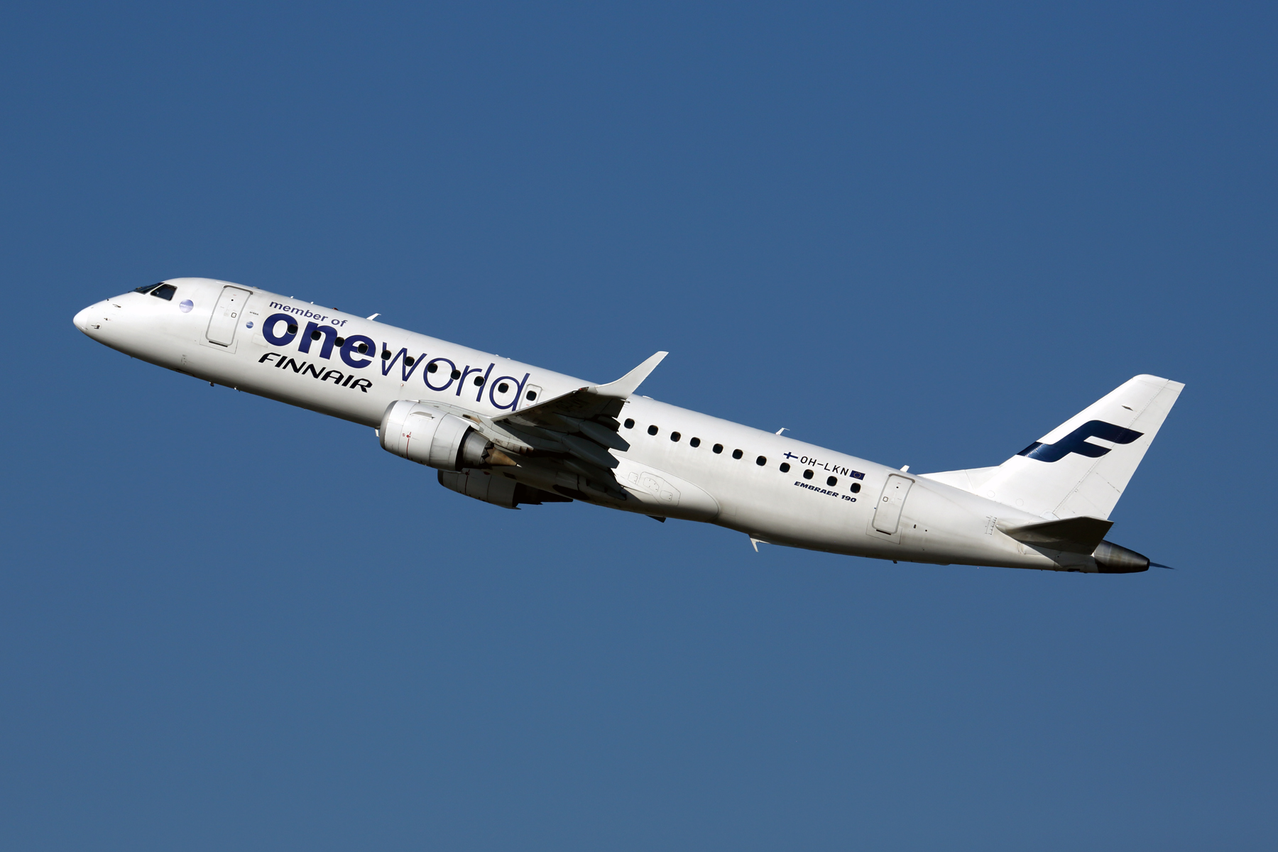 FINNAIR_EMBRAER_190_DUS_RF_5K5A5201.jpg
