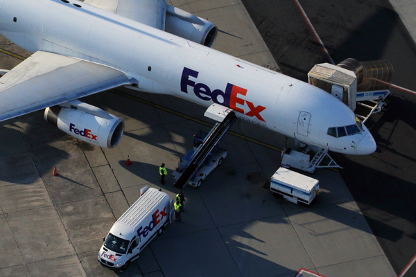 FEDEX_BOEING_757_200F_BUD_RF_5K5A4363.jpg