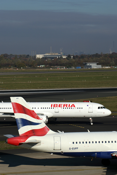 IBERIA_BRITISH_AIRWAYS_AIRCRAFT_DUS_RF_5K5A5061.jpg