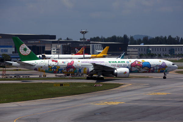 EVA_AIR_BOEING_777_300ER_SIN_RF_5K5A3312.jpg