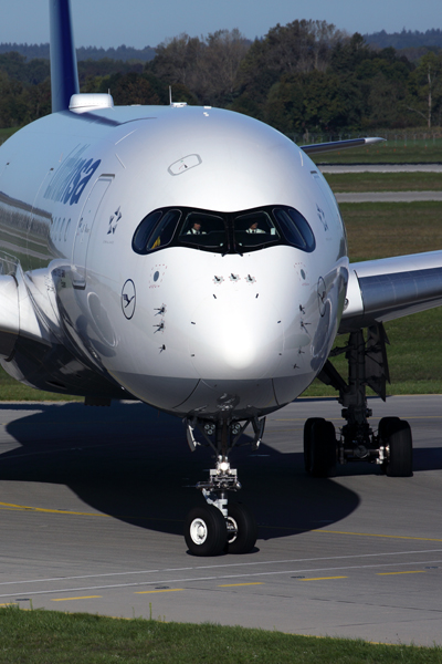 LUFTHANSA_AIRBUS_A350_900_MUC_RF_5K5A3660.jpg