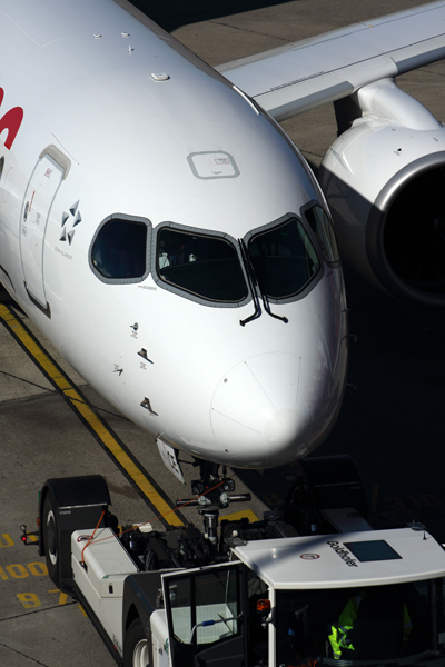 SWISS_AIRBUS_A220_300_TXL_RF_5K5A4185.jpg