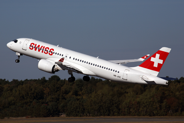 SWISS_AIRBUS_A220_300_TXL_RF_5K5A4205.jpg