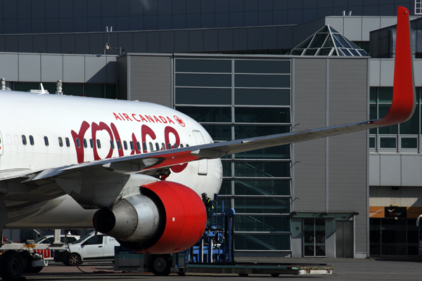 AIR_CANADA_ROUGE_BOEING_767_300BUD_RF_5K5A4557.jpg