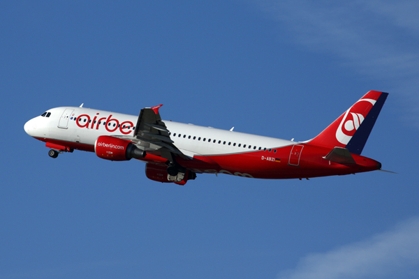 AIR_BERLIN_AIRBUS_A320_DUS_RF_5K5A5258.jpg