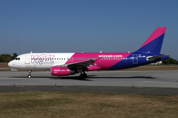 WIZZ_AIRBUS_A320_BUD_RF_IMG_9160.jpg