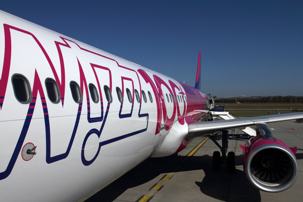 WIZZ_AIRBUS_A321_BUD_RF_IMG_9169.jpg