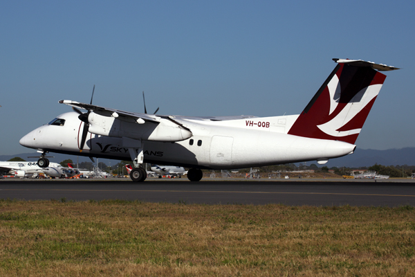 SKYTRANS_DASH_8_100_BNE_RF_5K5A7011.jpg