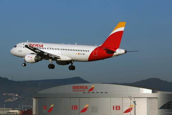 IBERIA_AIRBUS_A320_BCN_RF_5K5A7122.jpg