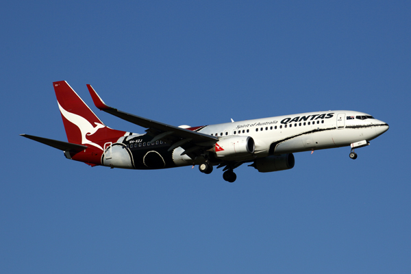 QANTAS_BOEING_737_800_MEL_RF_5K5A7090.jpg