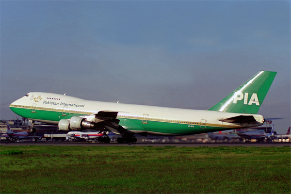 PAKISTAN INTERNATIONAL BOEING 747 200 NRT RF 431 6.jpg