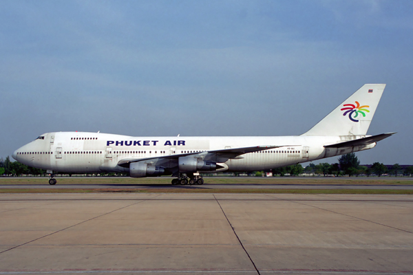 PHUKET AIR BOEING 747 200 BKK RF 1894 3.jpg