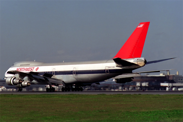 NORTHWEST BOEING 747 200 NRT RF 429 36.jpg